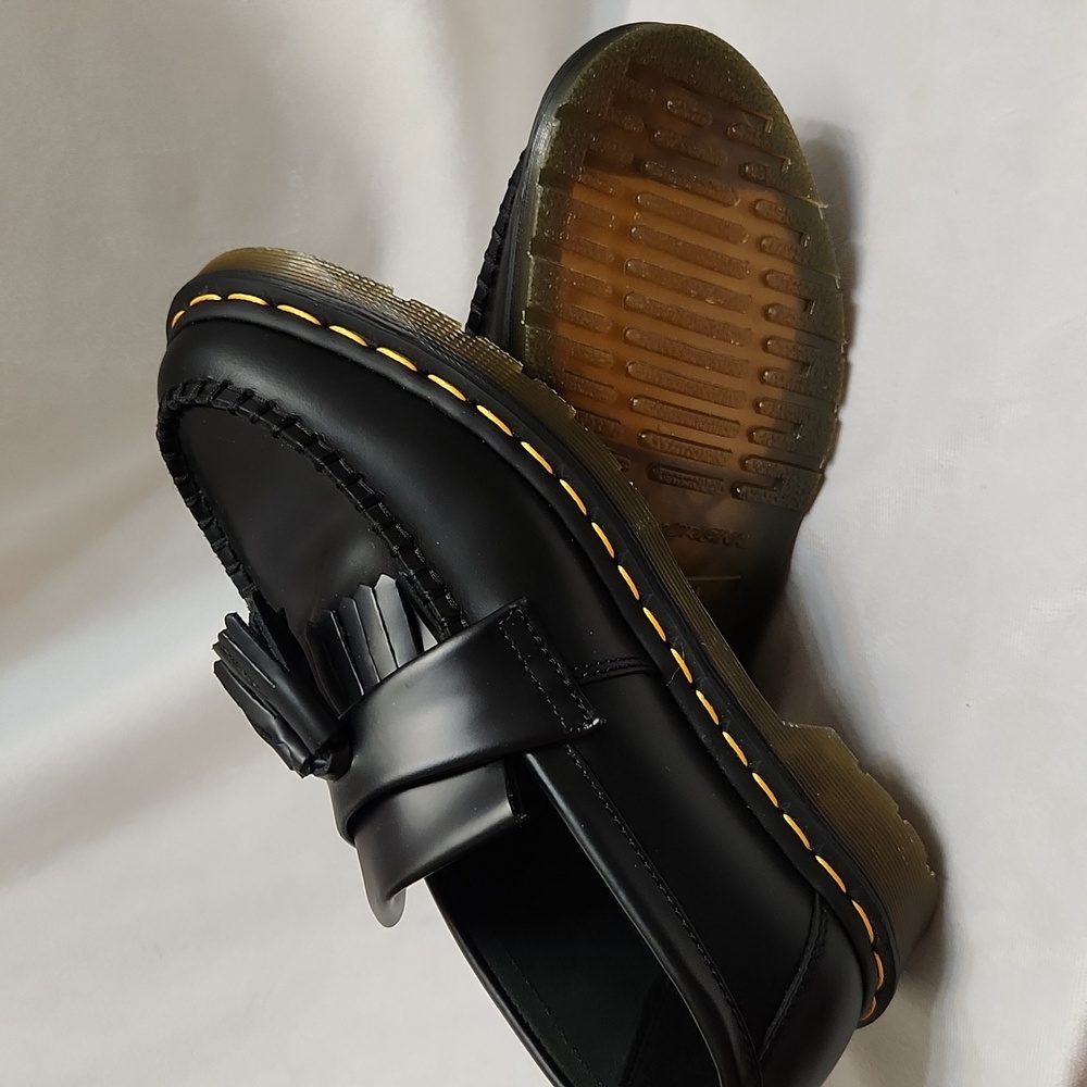 Dr. Martens Adrian Tassel Leather Casual Black Loafers (Uni M Size 7, W Size 8) - Picture 7 of 14